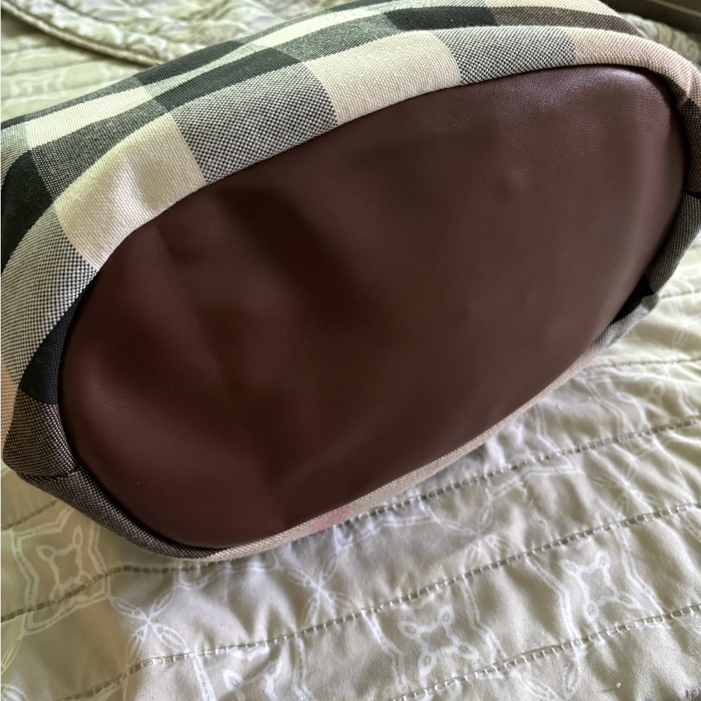 Burberry Tan and Black Checkered Women's Bag - Picture 6 of 7